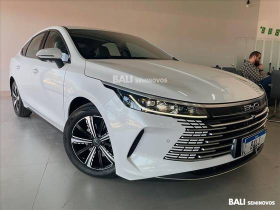 BYD KING 1.5 DM-I PHEV GL AUTOMÁTICO BYD KING 1.5 DM-I PHEV GL AUTOMÁTICO